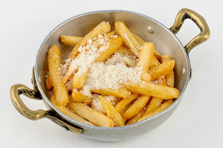 Картофель фри с пармезаном