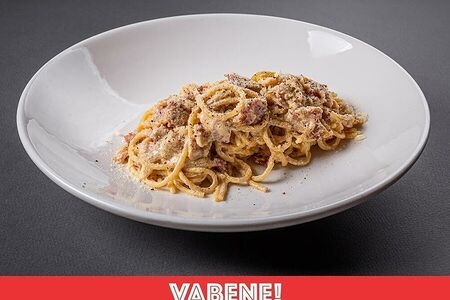 Паста карбонара с беконом