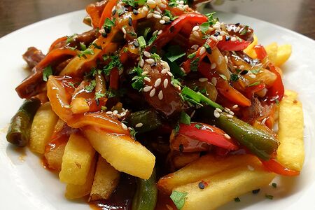 Картофель фри с мясом