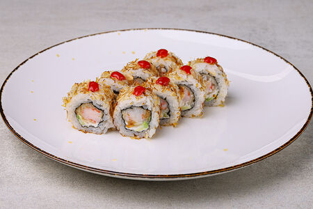 Ролл с креветками темпура в стружке тунца