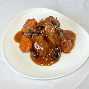 Говядина с черносливом