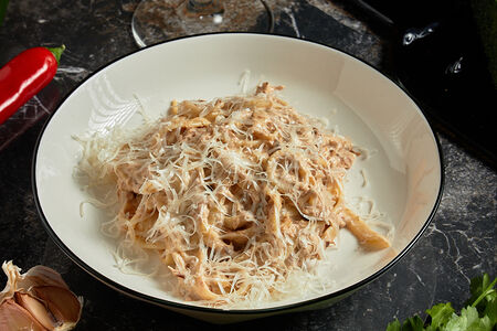 Паста со рваной говядиной