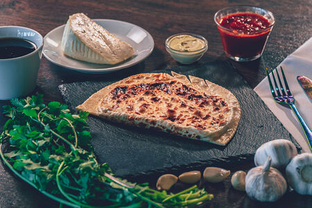 Кутаб сыр зелень