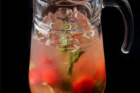 Лимонад клубника с тархуном