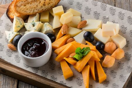 Дощечка сыров