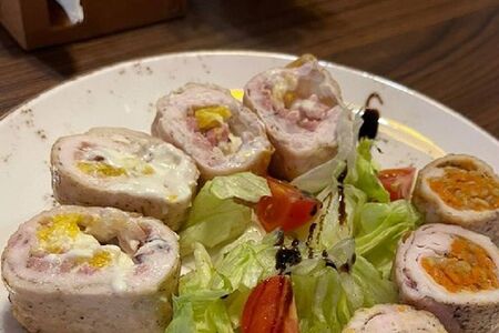 Рулет куриный с апельсинами