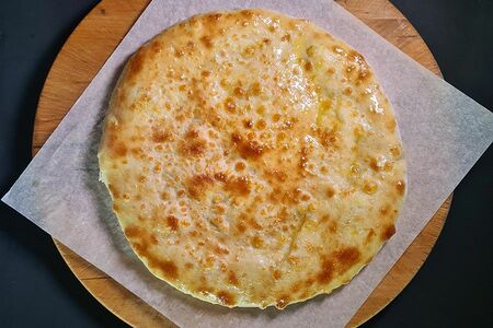 Пирог с зеленью и сыром