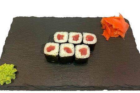Мини-ролл с тунцом