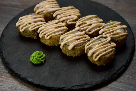 Жареный с угрем