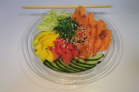 Поке с лососем