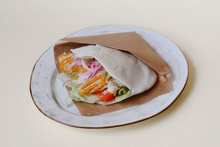 Гирос в лаваше с не курицей