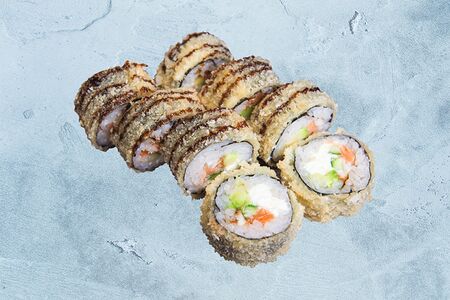 Ролл теплый Лосось и угорь хот