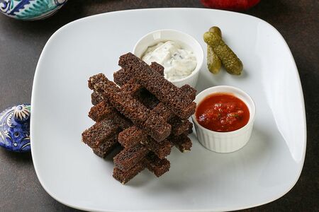 Ржаные чесночные гренки