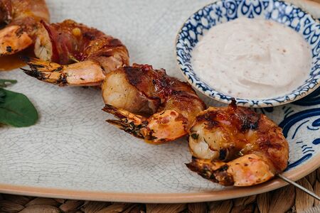 Шашлык из креветок