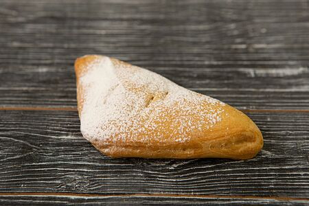 Слойка с бананом и шоколадом