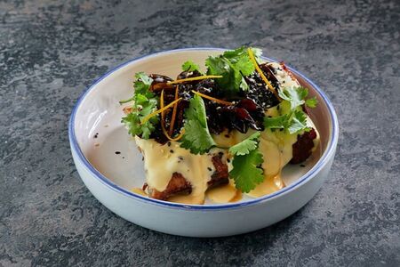 Ребра с древесными грибами