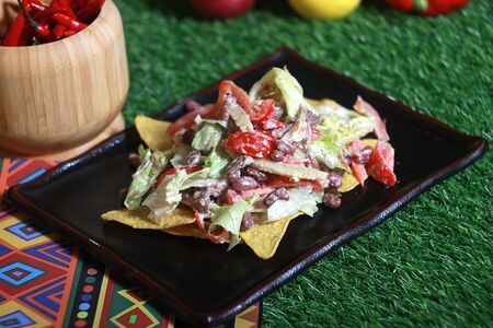 Мексиканский салат с говядиной