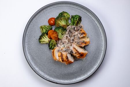 Куриное филе с брокколи