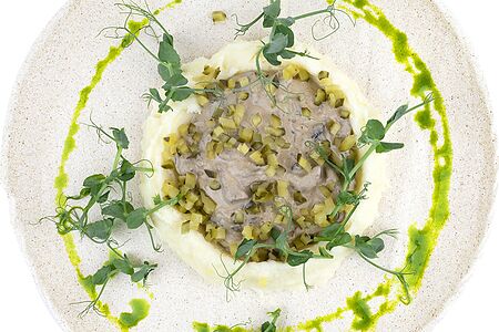 Бефстроганов из говядины с картофельным пюре