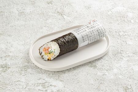 Суширрито с лососем