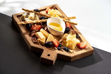 Сырное плато с медом