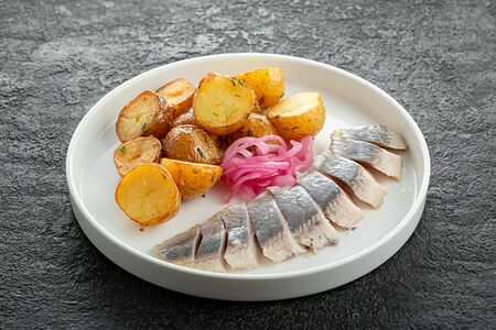 Сельдь с картофелем