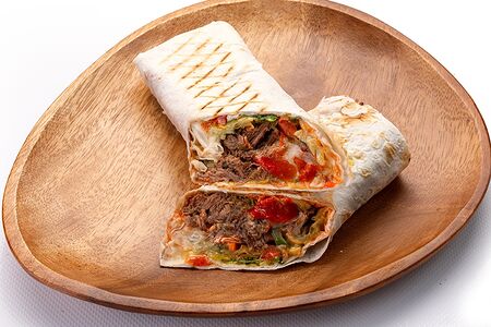 Лаваш с говяжьими щечками