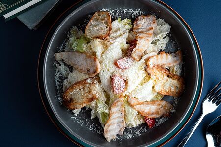 Цезарь с курицей