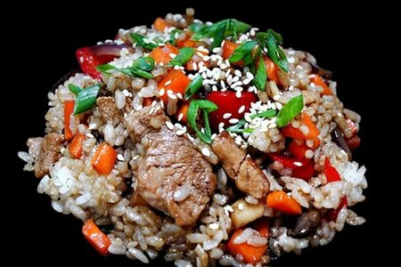 Тяхан со свининой