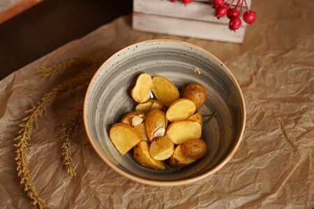 Молодой картофель