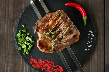 Свинина на кости