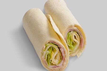 Ролл с ветчиной