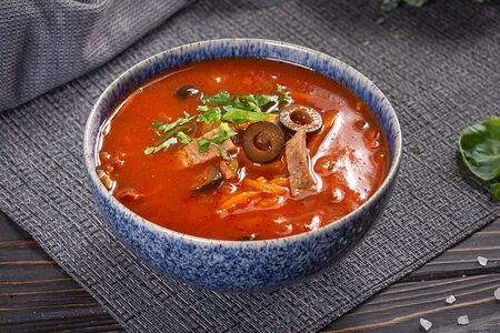 Солянка мясная