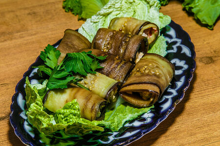 Рулетики овощные