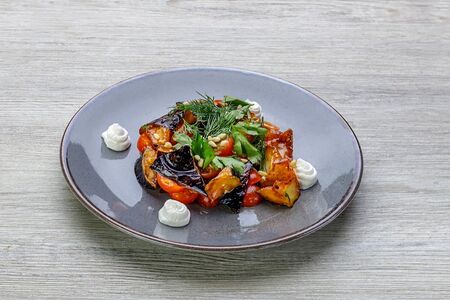 Салат с баклажанами и творожным сыром