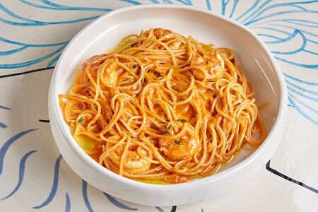 Спагетти Арабьята с креветками