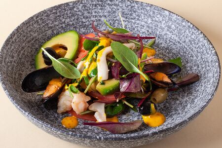 С морепродуктами