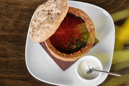 Борщ в булке