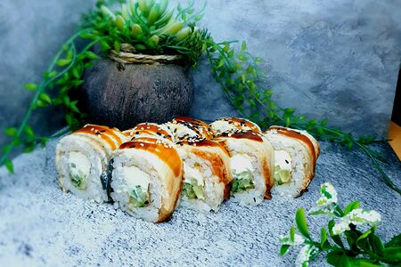 Ролл Фуджияма запеченная