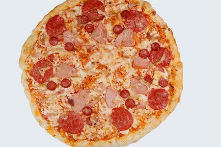 Пицца Мясная плюс гигантская