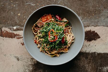 Вок лапша говядина с кимчи