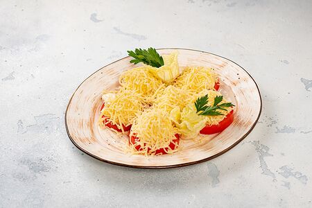 Помидоры с чесноком и сыром