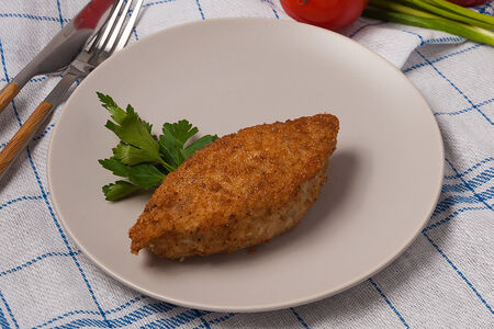 Зраза куриная с яйцом и сыром