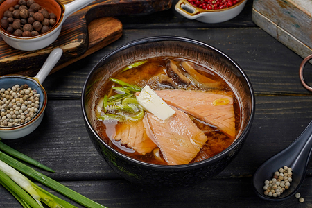 Мисо суп с лососем