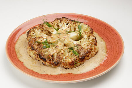 Цветная капуста с ореховым соусом