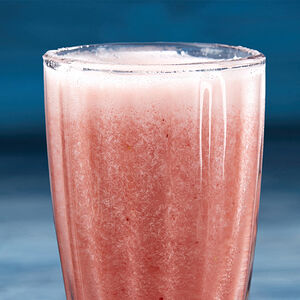 Клубнично-банановый смузи