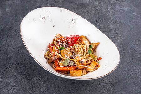 Удон с лососем