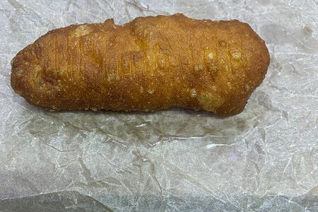 Сосиска, жаренная в тесте