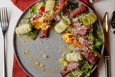 Салат с ростбифом и артишоками