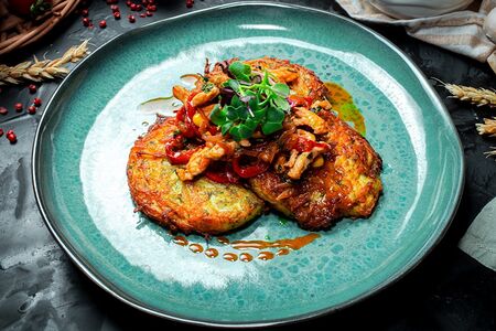 Драники с курицей и сладким перцем